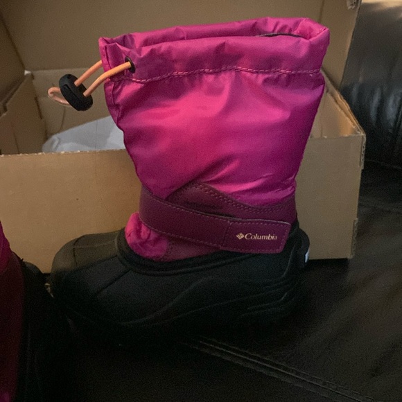 Columbia Snow Boots - Picture 1 of 2